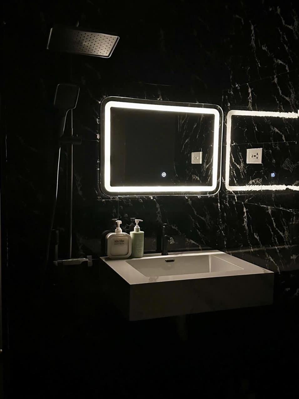 The Vibe Room - Ty'S Living Space Хошимін Екстер'єр фото